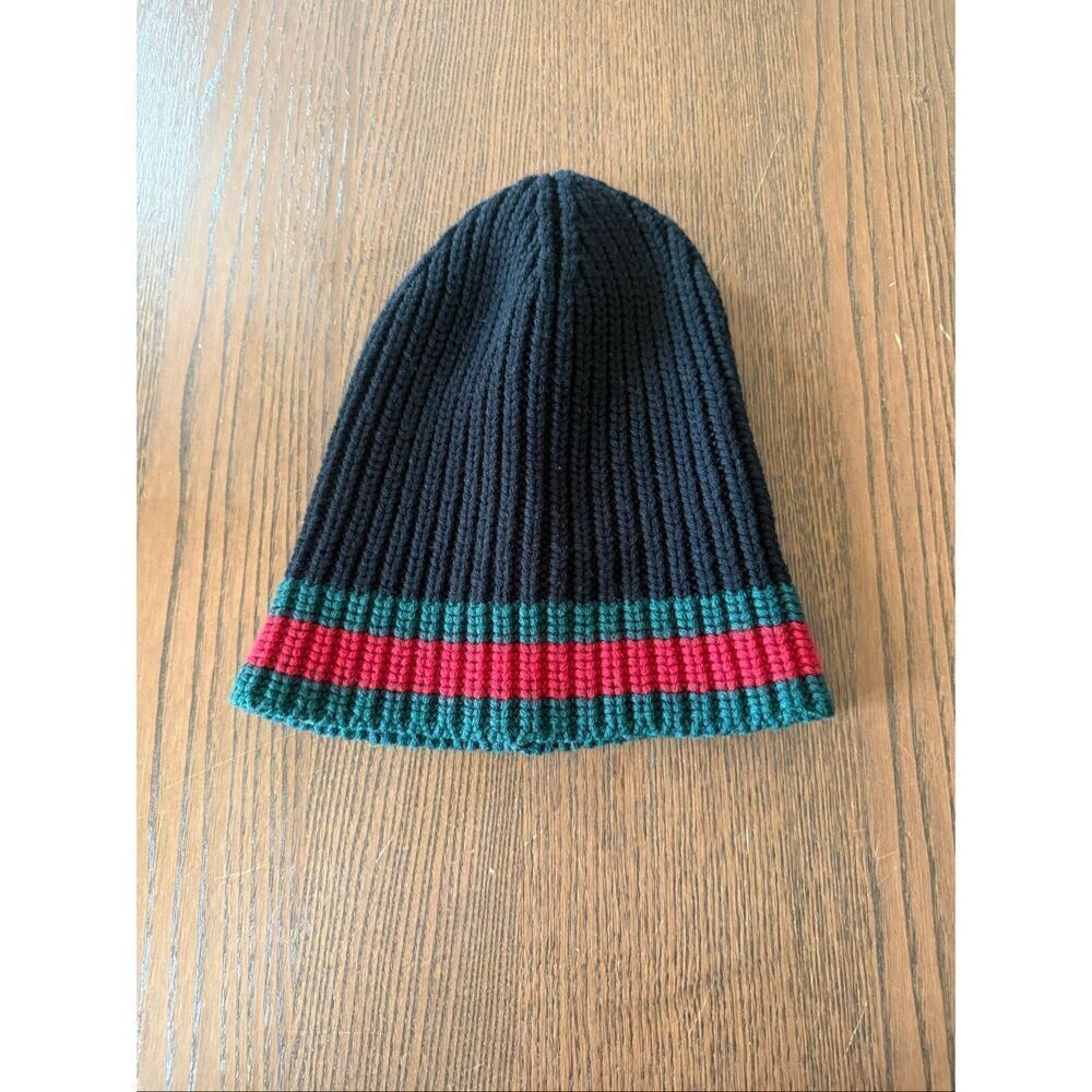 GUCCI WOOL KNIT HAT (m) like new